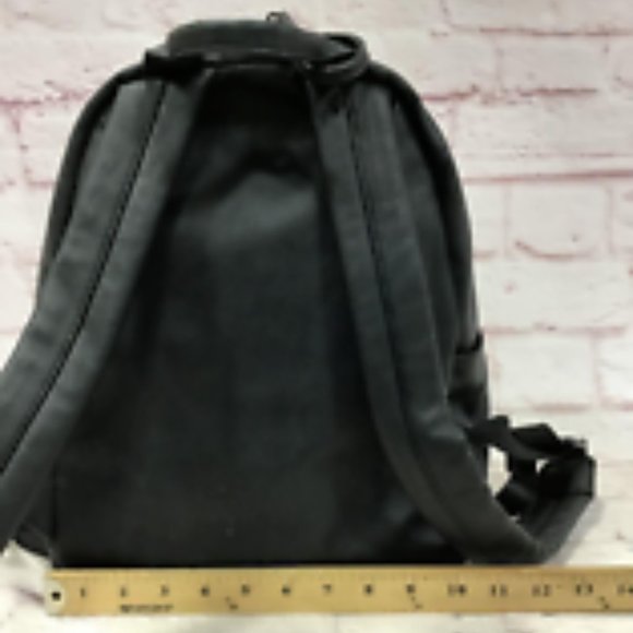 Betsey Johnson Logo Bone And Black Shoulder Backpack w/ Matching Change Purse - Picture 3 of 11